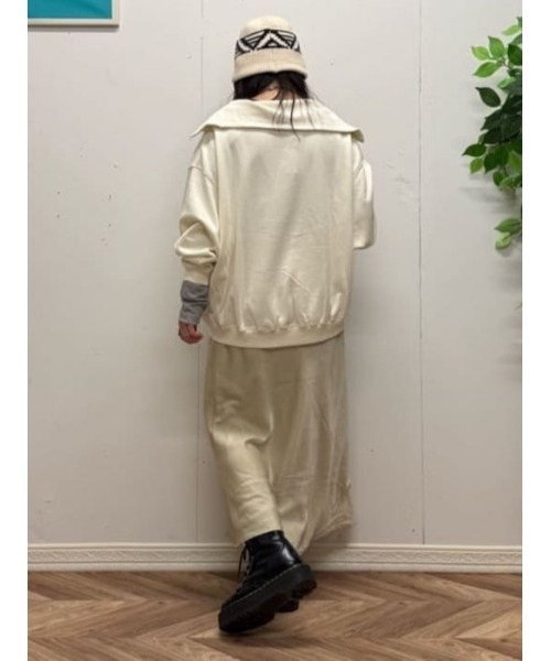 Right-on（ライトオン）の「HONEYSUCKLE ROSE(ハニーサックルローズ)【レディース】【すっきり見え】ハーフジップスウェットプルオーバー（小顔効果/体型カバー）（スウェット・レディース・キナリ/グレー/ブラック・M/S/L）」の11枚目の写真