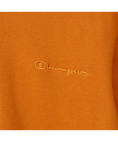 Champion(チャンピオン)の「チャンピオン チャンピオン スウェットトレーナー Champion CREW NECK SWEAT(スウェット・キッズ・ダークブルー/ライトベージュ/ブラック/オレンジ・160cm/150cm/140cm/130cm/120cm/110cm/100cm)」の15枚目の写真