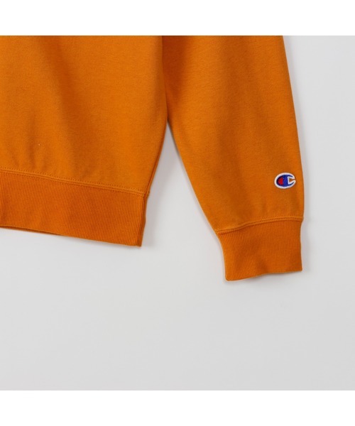 Champion(チャンピオン)の「チャンピオン チャンピオン スウェットトレーナー Champion CREW NECK SWEAT(スウェット・キッズ・ダークブルー/ライトベージュ/ブラック/オレンジ・160cm/150cm/140cm/130cm/120cm/110cm/100cm)」の18枚目の写真