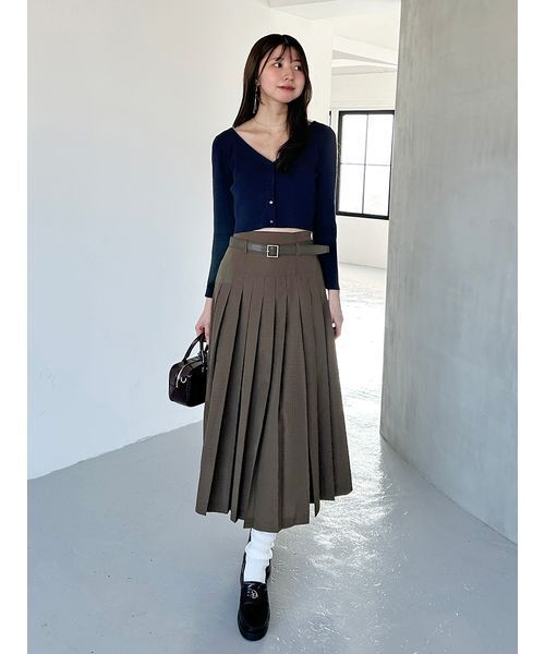 SNIDEL（スナイデル）の「フレアスリーブショートカーディガン（カーディガン/ボレロ・レディース・ネイビー/グレー/アイボリー・F）」の10枚目の写真