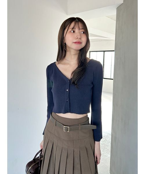 SNIDEL（スナイデル）の「フレアスリーブショートカーディガン（カーディガン/ボレロ・レディース・ネイビー/グレー/アイボリー・F）」の11枚目の写真