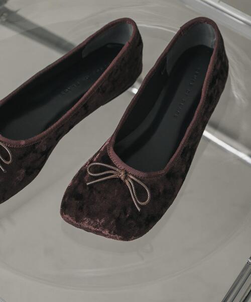 SENSE OF PLACE by URBAN RESEARCH（センスオブプレイスバイアーバンリサーチ）の「ベロアスクエアフラットシューズ（バレエシューズ・レディース・ブラウン/ブラック/グレー・LARGE/SMALL/MEDIUM）」の12枚目の写真