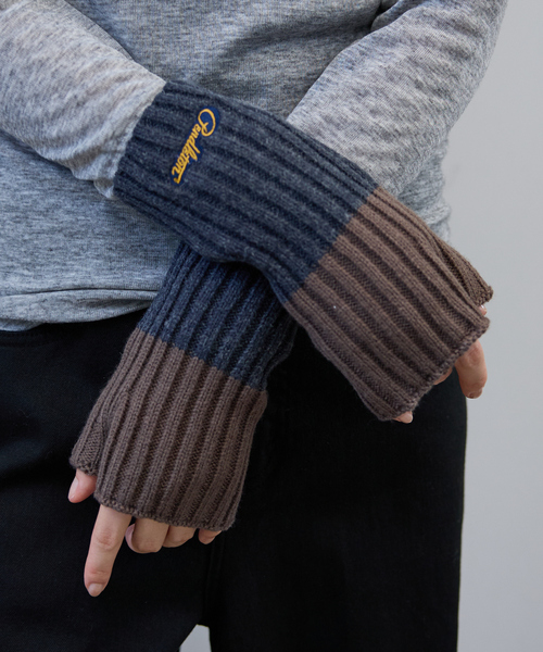 PENDLETON（ペンドルトン）の「【PENDLETON / ペンドルトン】PDT-LOGO WPN KNIT GLOVE / ロゴ ニットグローブ（手袋・メンズ・チャコールグレー/ブラウン・フリー）」の2枚目の写真