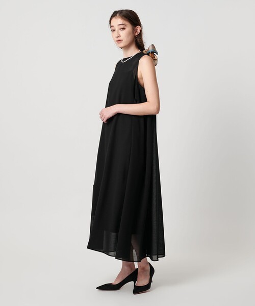 UNITED ARROWS(ユナイテッドアローズ)の「ツイル ビエラ プリーツ ワンピース ‐ウォッシャブル‐(ワンピース・レディース・ブラック/ダークグレー・FREE)」の2枚目の写真