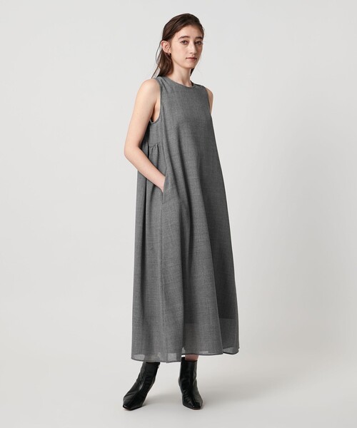 UNITED ARROWS(ユナイテッドアローズ)の「ツイル ビエラ プリーツ ワンピース ‐ウォッシャブル‐(ワンピース・レディース・ブラック/ダークグレー・FREE)」の4枚目の写真