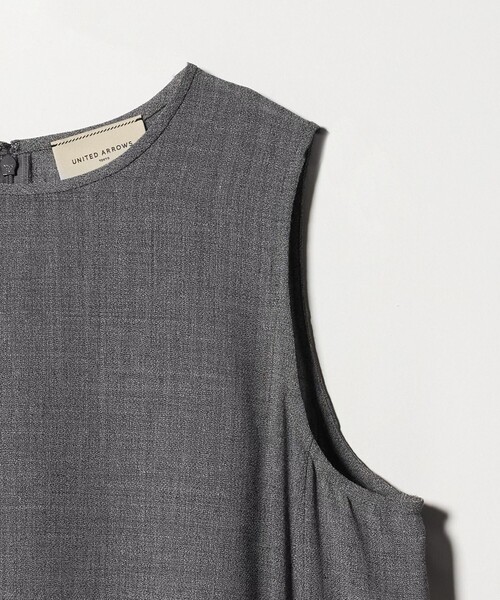 UNITED ARROWS(ユナイテッドアローズ)の「ツイル ビエラ プリーツ ワンピース ‐ウォッシャブル‐(ワンピース・レディース・ブラック/ダークグレー・FREE)」の14枚目の写真