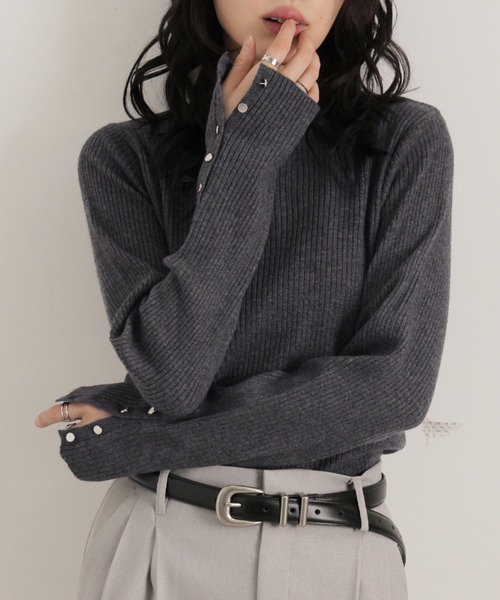Ulysses（ユリシス）の「12G袖口ボタンタートルリブニットプルオーバー（ニット/セーター・レディース・アイボリー/杢グレー/チャコール/ブラウン/ボルドー/ブラック・M）」の15枚目の写真
