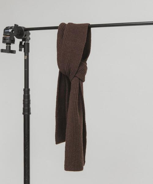 KBF（ケイビーエフ）の「リブニットマフラー（マフラー・レディース・ブラウン/アイボリー/ライトブルー・ONE）」の2枚目の写真