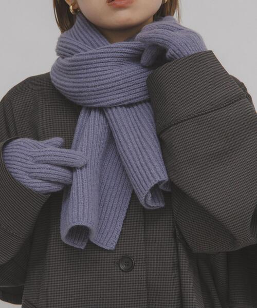 KBF（ケイビーエフ）の「リブニットマフラー（マフラー・レディース・ブラウン/アイボリー/ライトブルー・ONE）」の3枚目の写真