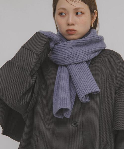 KBF（ケイビーエフ）の「リブニットマフラー（マフラー・レディース・ブラウン/アイボリー/ライトブルー・ONE）」の13枚目の写真
