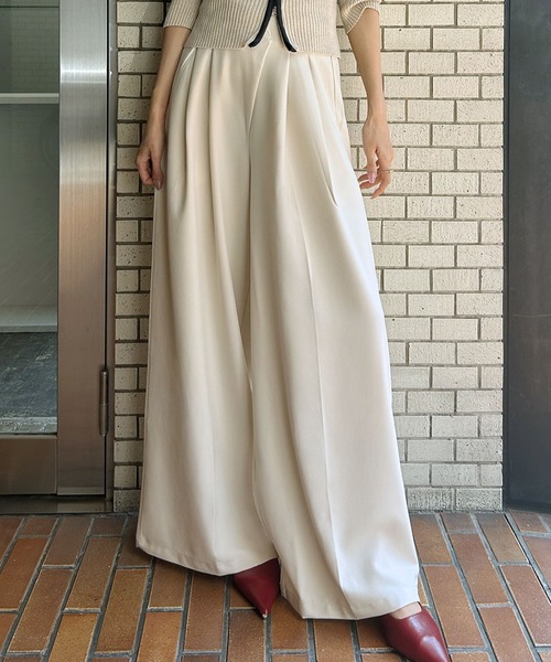 Ampirula（アンピルーラ）の「カシュクール タック ワイドパンツ 冬 レディース 秋 秋冬（その他パンツ・レディース・アイボリー/モカ/グレー/ブラック・M/S）」の2枚目の写真