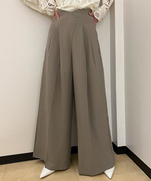 Ampirula（アンピルーラ）の「カシュクール タック ワイドパンツ 冬 レディース 秋 秋冬（その他パンツ・レディース・アイボリー/モカ/グレー/ブラック・M/S）」の11枚目の写真