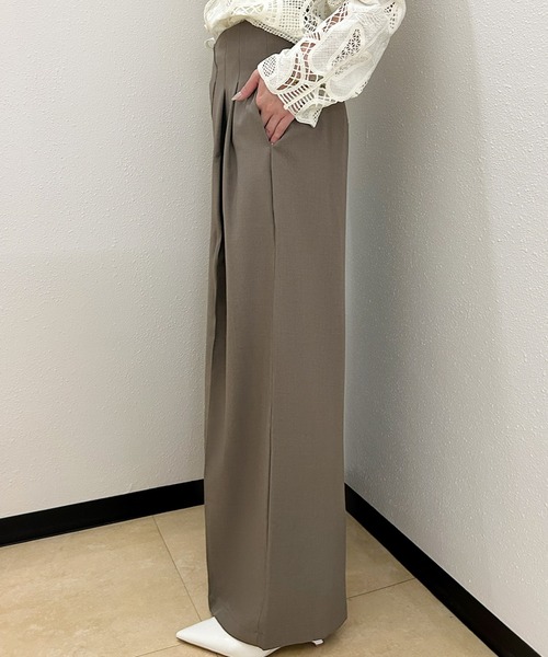 Ampirula（アンピルーラ）の「カシュクール タック ワイドパンツ 冬 レディース 秋 秋冬（その他パンツ・レディース・アイボリー/モカ/グレー/ブラック・M/S）」の12枚目の写真