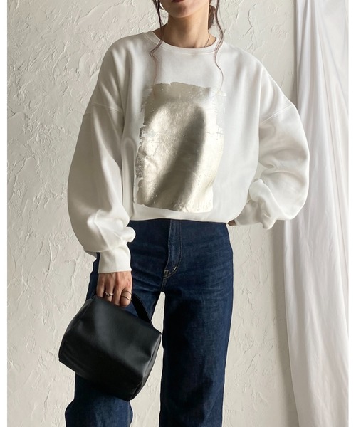 She's Closet(シーズクローゼット)の「オーバーサイズ長袖裏毛メタリック箔プリントスウェットトップス(スウェット・レディース・アイボリー/スミクロ/オフホワイト・FREE)」の14枚目の写真