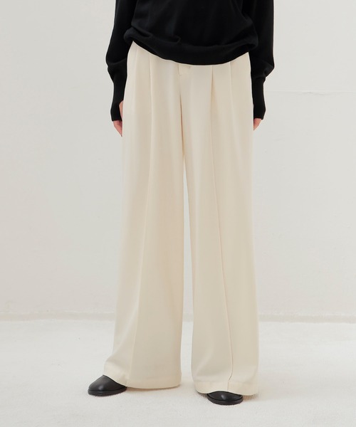 DRESSLAVE(ドレスレイブ)の「back brush 2tuck trousers(裏起毛2タックパンツ)(スラックス・レディース・ホワイト/ネイビー/チャコールグレー・36/38)」の2枚目の写真