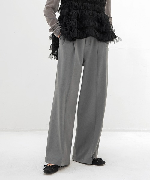 DRESSLAVE(ドレスレイブ)の「back brush 2tuck trousers(裏起毛2タックパンツ)(スラックス・レディース・ホワイト/ネイビー/チャコールグレー・36/38)」の1枚目の写真