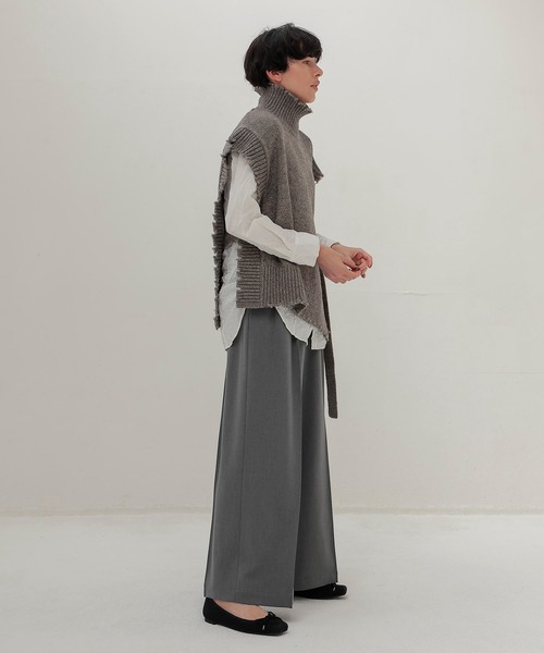 DRESSLAVE(ドレスレイブ)の「back brush 2tuck trousers(裏起毛2タックパンツ)(スラックス・レディース・ホワイト/ネイビー/チャコールグレー・36/38)」の20枚目の写真