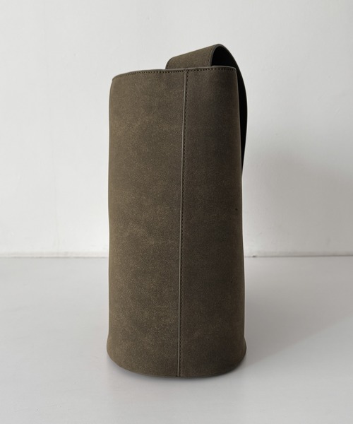 CANAL JEAN（キャナルジーン）の「diggity　フェイクスエードバケットバッグ（ショルダーバッグ・レディース・オリーブ・ONE SIZE）」の7枚目の写真