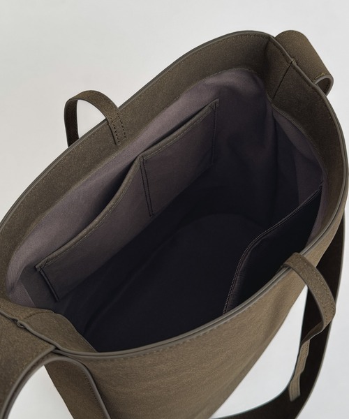 CANAL JEAN（キャナルジーン）の「diggity　フェイクスエードバケットバッグ（ショルダーバッグ・レディース・オリーブ・ONE SIZE）」の12枚目の写真