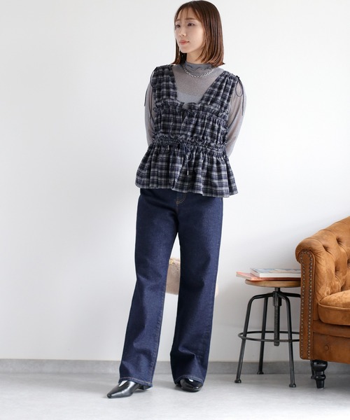 cepo（セポ）の「【美脚＆細見えシルエット♪】ハイスタンダードストレートデニム（デニムパンツ・レディース・ブルー系1/ワンウォッシュ/ブルー系2・S/M/L）」の4枚目の写真