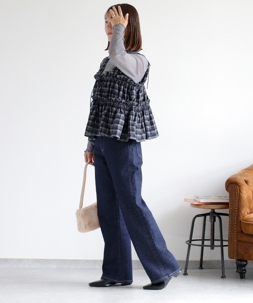 cepo（セポ）の「【美脚＆細見えシルエット♪】ハイスタンダードストレートデニム（デニムパンツ・レディース・ブルー系1/ワンウォッシュ/ブルー系2・S/M/L）」の6枚目の写真