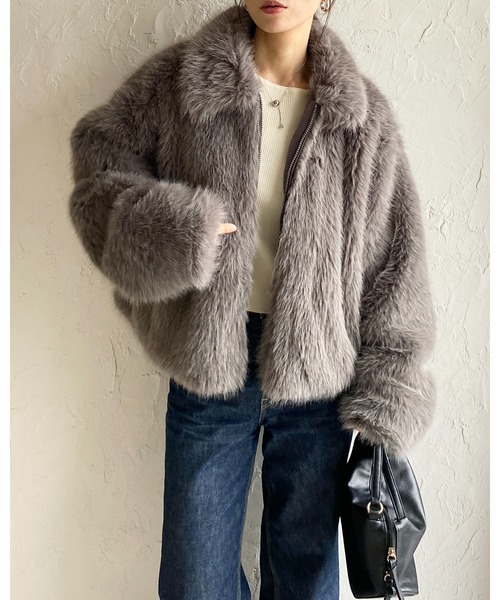 セール】ショート丈襟付きフロントジップフェイクファーコート（その他