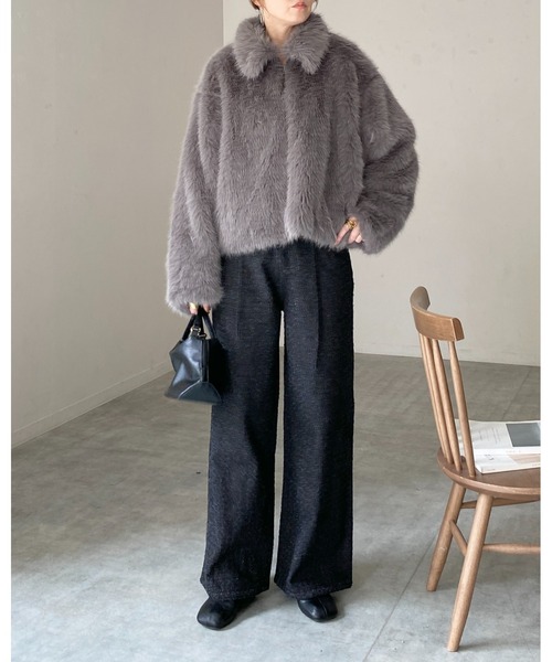 セール】ショート丈襟付きフロントジップフェイクファーコート（その他