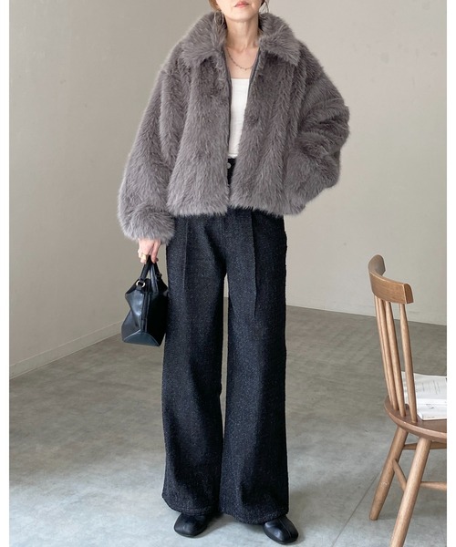 セール】ショート丈襟付きフロントジップフェイクファーコート（その他