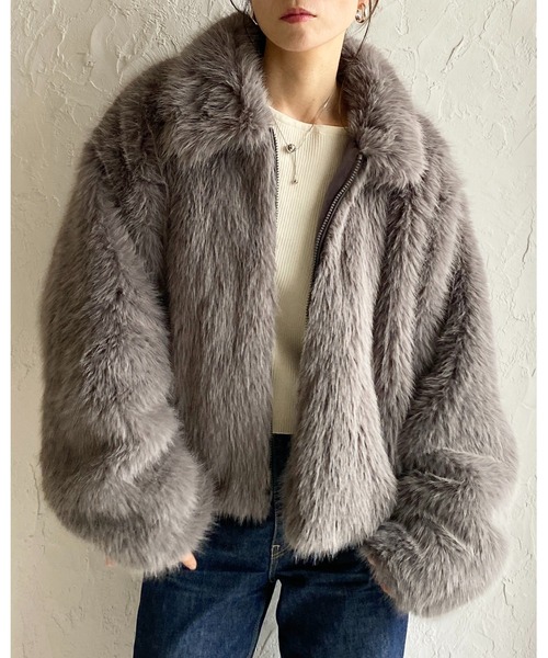 セール】ショート丈襟付きフロントジップフェイクファーコート（その他