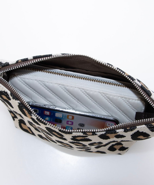 cache cache(カシュ カシュ)の「カシュカシュ cachecache / ニットジャガード舟形ショルダー(ショルダーバッグ・レディース・ベージュ/ブラック・FREE)」の13枚目の写真