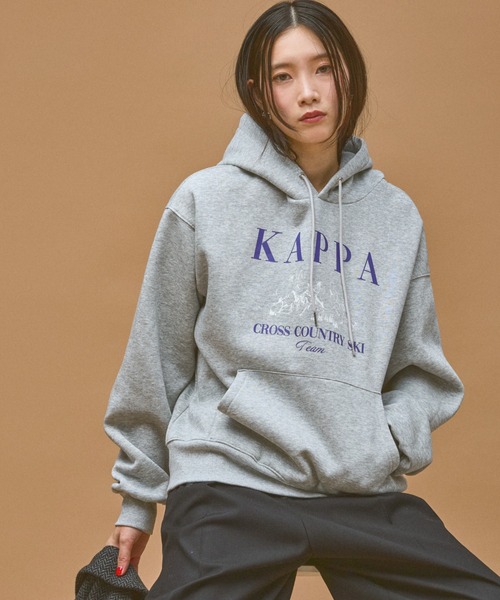 Kappa(カッパ)の「≪Kappa×and ST ウェルネスクラブ≫Ski Teamデザインパーカー (ユニセックス)(スウェット・レディース・ネイビー/グレー・SMALL/MEDIUM/LARGE)」の5枚目の写真