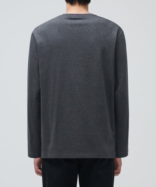 MUSINSA STANDARD（ムシンサスタンダード）の「ベーシック長袖Tシャツ[チャコールグレー]（Tシャツ/カットソー・メンズ・その他・MEDIUM/SMALL/XXX-LARGE/XX-LARGE）」の2枚目の写真