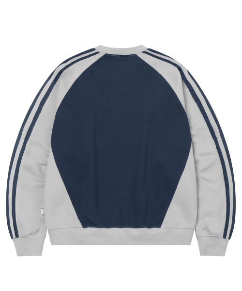 F.ILLUMINATE(フィルミネイト)の「スポーティラグランスウェットシャツ-ネイビー(スウェット・レディース・その他・MEDIUM/LARGE/SMALL)」の2枚目の写真