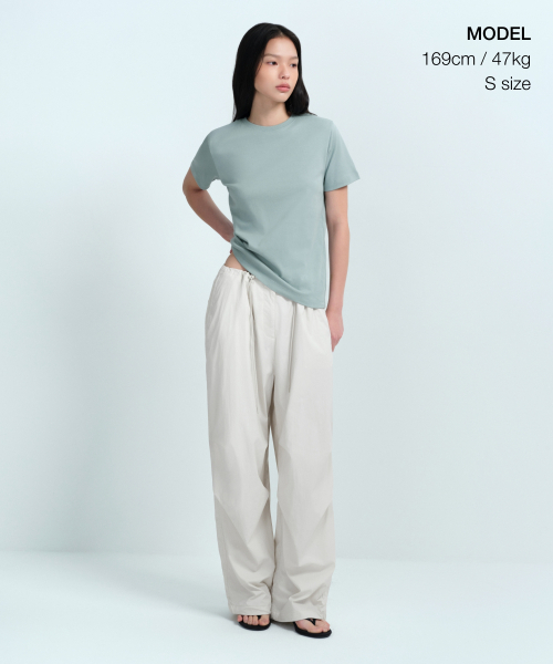 MUSINSA STANDARD WOMAN（ムシンサスタンダードウーマン）の「ウィメンズベーシッククルーネックTシャツ[ダスティミント]（Tシャツ/カットソー・レディース・その他・SMALL/MEDIUM/LARGE/X-LARGE/X-SMALL）」の2枚目の写真