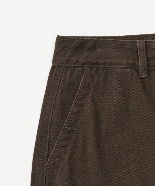 TOFFEE(トフィー)の「カーブドチノパンツ (ブラウン)(その他パンツ・メンズ・その他・SMALL/MEDIUM/LARGE/X-LARGE)」の5枚目の写真