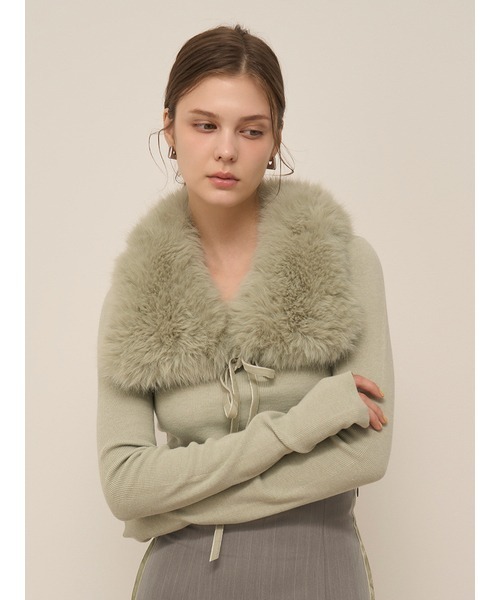 SNIDEL（スナイデル）の「ティペットファーニット（ニット/セーター・レディース・グレー/ライトベージュ/グリーン・F）」の4枚目の写真