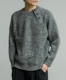 ラグランスリーブ ボタンネックニット