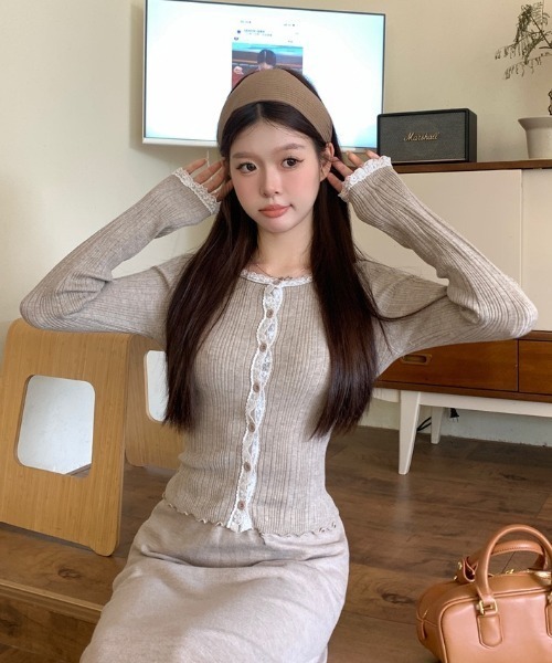 yuue' ( wear )（ユーイ）の「レースフリルランダムリブニットトップス（ニット/セーター・レディース・ホワイト/ベージュ/グレー・FREE）」の15枚目の写真
