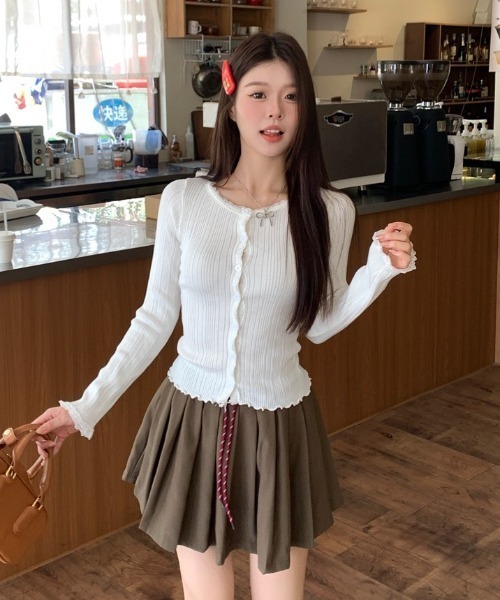 yuue' ( wear )（ユーイ）の「レースフリルランダムリブニットトップス（ニット/セーター・レディース・ホワイト/ベージュ/グレー・FREE）」の13枚目の写真