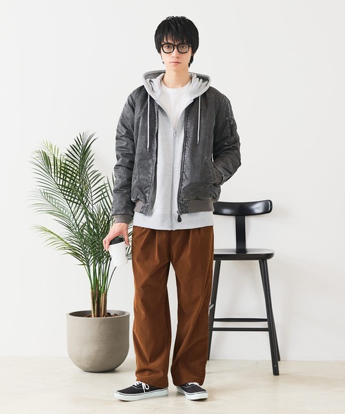 UNIIT(ユニット)の「【UNIIT/ユニット】 ヴィンテージライクナイロン オーバーサイズMA-1 古着加工(MA-1・メンズ・スミクロ/カーキ・LARGE/X-LARGE/MEDIUM)」の3枚目の写真