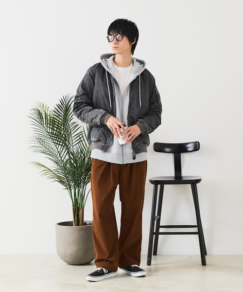 UNIIT(ユニット)の「【UNIIT/ユニット】 ヴィンテージライクナイロン オーバーサイズMA-1 古着加工(MA-1・メンズ・スミクロ/カーキ・LARGE/X-LARGE/MEDIUM)」の15枚目の写真