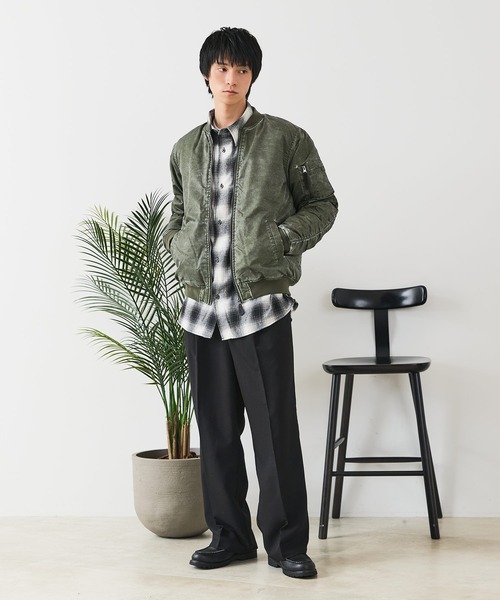 UNIIT(ユニット)の「【UNIIT/ユニット】 ヴィンテージライクナイロン オーバーサイズMA-1 古着加工(MA-1・メンズ・スミクロ/カーキ・LARGE/X-LARGE/MEDIUM)」の5枚目の写真