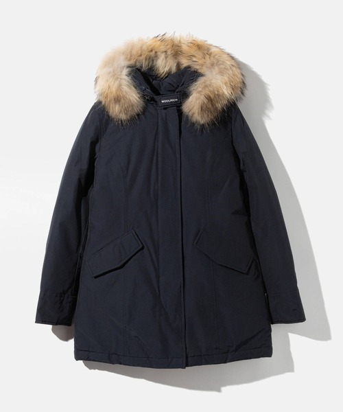 WOOLRICH（ウールリッチ）の「WOOLRICH ARCTIC RACCOON PARKA ウールリッチ アークティックパーカ ダウンジャケット（ダウンジャケット/コート・レディース・ブラック/ネイビー・SMALL/MEDIUM/LARGE/X-SMALL）」の2枚目の写真
