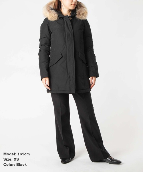 WOOLRICH（ウールリッチ）の「WOOLRICH ARCTIC RACCOON PARKA ウールリッチ アークティックパーカ ダウンジャケット（ダウンジャケット/コート・レディース・ブラック/ネイビー・SMALL/MEDIUM/LARGE/X-SMALL）」の3枚目の写真