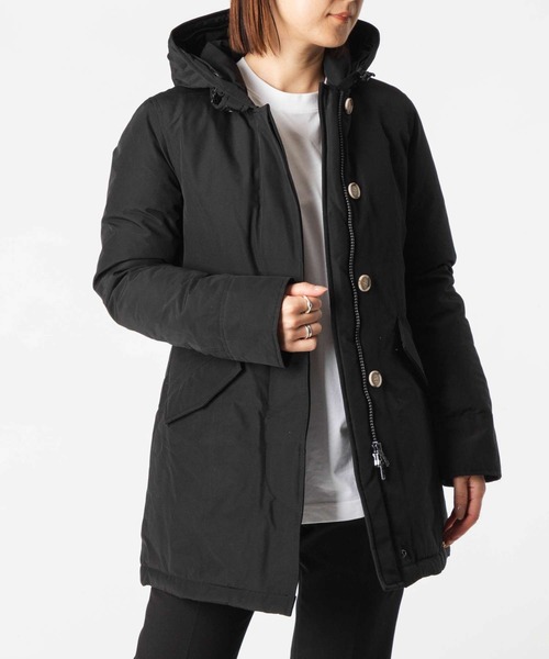 WOOLRICH（ウールリッチ）の「WOOLRICH ARCTIC RACCOON PARKA ウールリッチ アークティックパーカ ダウンジャケット（ダウンジャケット/コート・レディース・ブラック/ネイビー・SMALL/MEDIUM/LARGE/X-SMALL）」の6枚目の写真