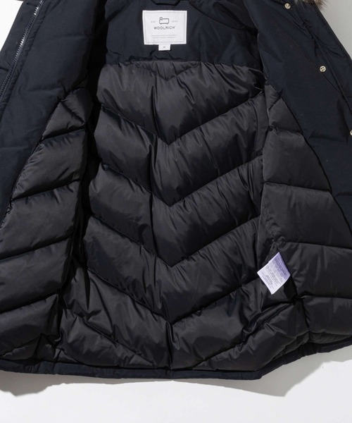 WOOLRICH（ウールリッチ）の「WOOLRICH ARCTIC RACCOON PARKA ウールリッチ アークティックパーカ ダウンジャケット（ダウンジャケット/コート・レディース・ブラック/ネイビー・SMALL/MEDIUM/LARGE/X-SMALL）」の14枚目の写真