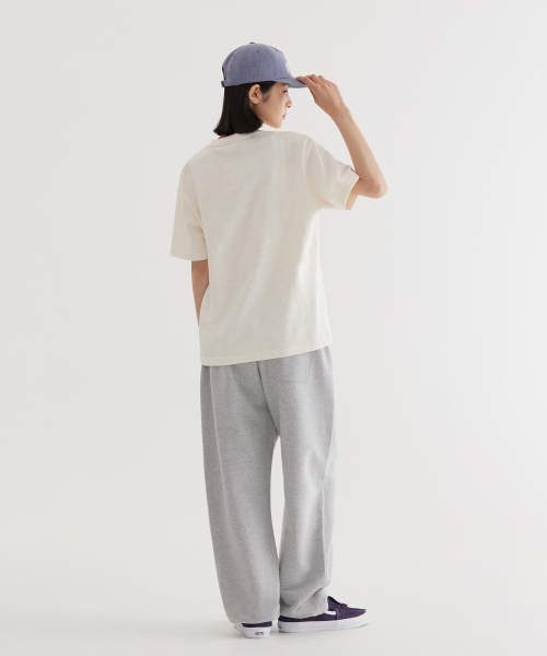 COVERNAT(カバーナット)の「スロップクラックCロゴTシャツアイボリー(Tシャツ/カットソー・レディース・その他・X-SMALL/SMALL/MEDIUM/LARGE/X-LARGE/XX-LARGE)」の2枚目の写真