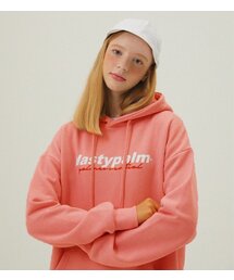 NP STUDIO（エヌピースタジオ）の「NYPM シグネチャーロゴ フードパーカー ピンク（パーカー）」