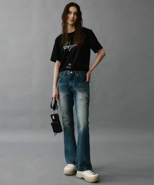 HYII（ハイトゥ）の「セミフレアブーツカットデニム[ブルー]（デニムパンツ・メンズ・その他・SMALL/MEDIUM/LARGE）」の4枚目の写真