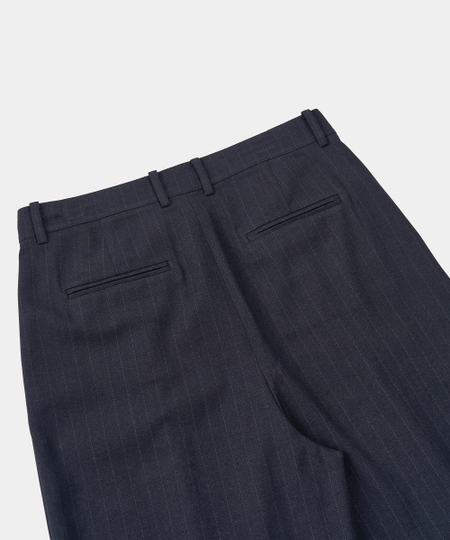 EXCONTAINER(エックスコンテナ)の「クラシックワンタックピンストライプトラウザー(ネイビー)(スラックス・メンズ・その他・X-LARGE/MEDIUM/LARGE)」の3枚目の写真